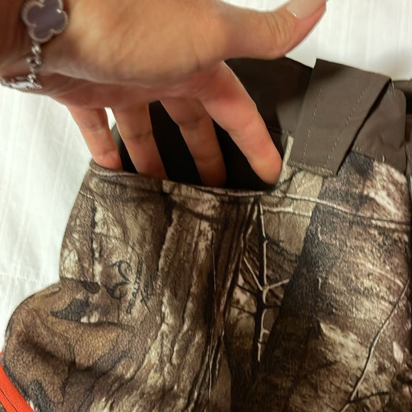 UNDER ARMOUR STORM ,, REALTREE    YTH SZ MED HEAVY DUTY LINED PANTS. - Picture 5 of 9